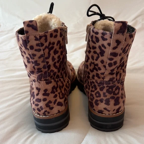 Leopard boots size 6.5 - Picture 3 of 7